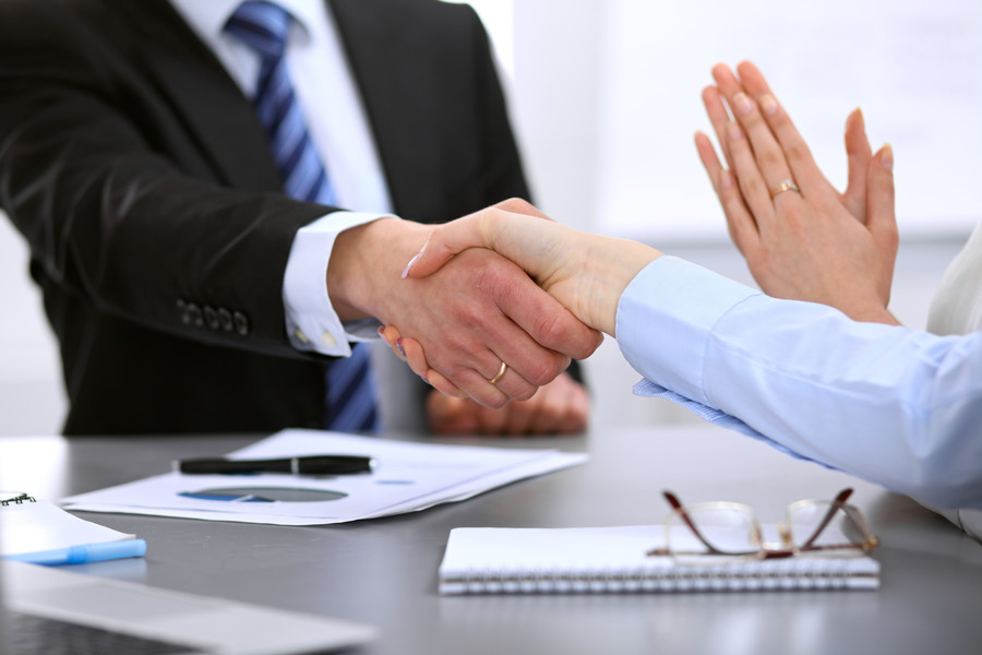 上海刑事案件律師解析：參與非法集資應(yīng)承擔(dān)的法律責(zé)任