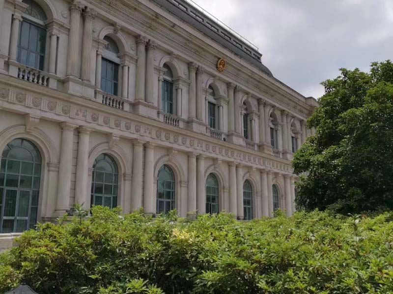 上海公司犯罪律師：企業(yè)家必看！如何防范公司犯罪，規(guī)避法律風(fēng)險