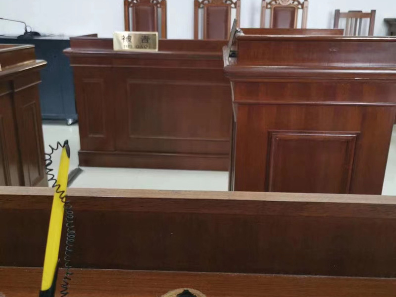 門衛(wèi)在值班時將倉庫的飲料拿走如何認(rèn)定？崇明刑事律師告訴您