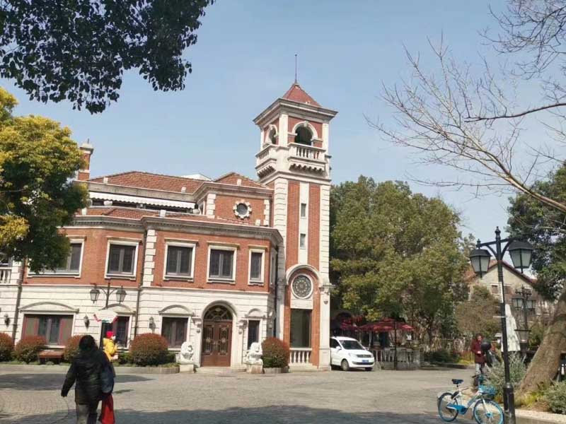 搶劫過(guò)程中致人輕傷但未搶得巨額財(cái)物如何認(rèn)定？上海專(zhuān)業(yè)刑事律師網(wǎng)來(lái)回答